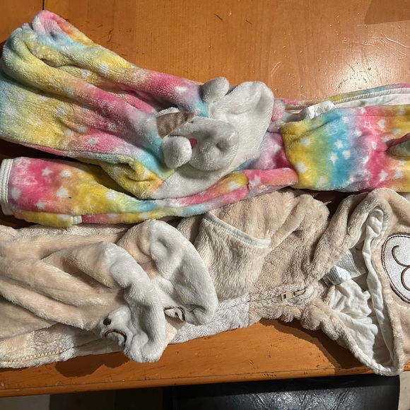 Onesies 0 to  3 moths infant set of two. Winter warmth full body cover hoodie - Picture 3 of 13